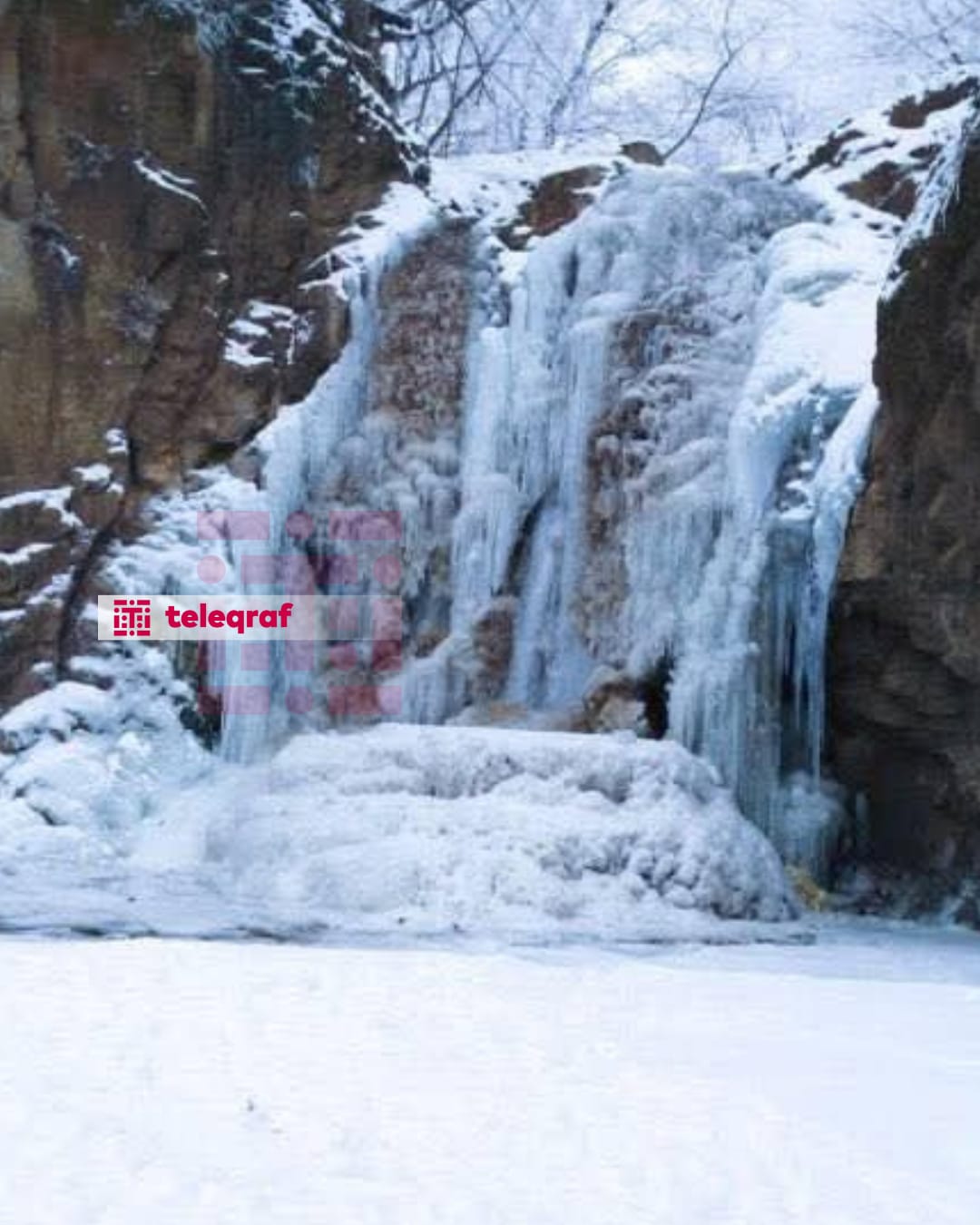 Azərbaycanda bu şəlalə dondu (FOTO)